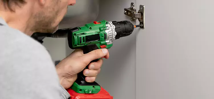 Commercial Door Hinge Repair Lorette